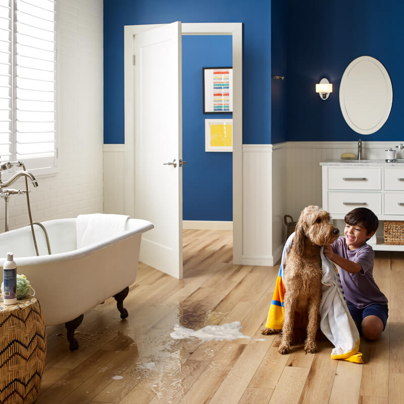 hardwood-vs-luxury-vinyl-plank | PriceCo Floors